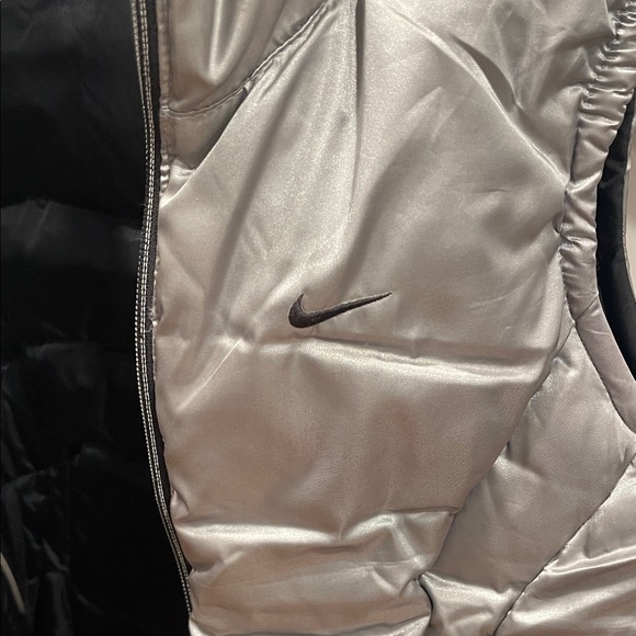Women's Nike Silver Puffer Vest - Picture 2 of 7